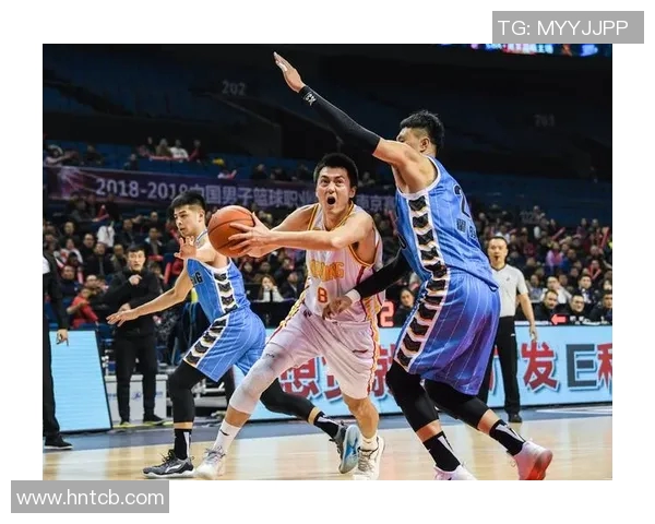 南京篮球队技术争议引发热议球迷观点各异引发讨论与思考